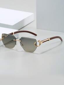 复古闪亮装饰太阳镜，欧美风，适合职业装和休闲装。夏季海滩度假、郊游、旅行的完美礼物。复古方形镜框，适合野外考察、返校季造型。男女皆宜，运动、驾驶、户外、骑行、钓鱼、度假、旅行、派对、装饰、道具、礼品