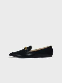 2025 New Arrival Black Loafers For Women, English Style Flat Pointed Toe Slip-On Shoes, Metal Chain Decor, Versatile Casual Thick Sole Thin Penny Loafers - Black - View 4