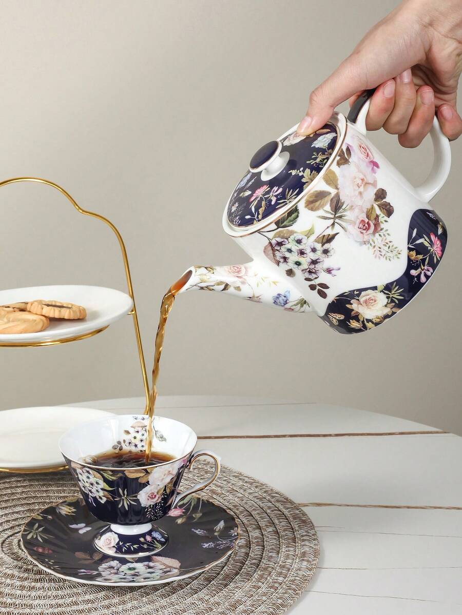 1pc Luxury Ceramic Teapot, White & Blue Rose Floral Round Teapot, Suitable For Home, Club, And Tea House Use