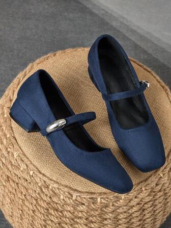 女式 3 厘米布面高跟时尚百搭白色玛丽珍粗跟平底鞋，适合所有季节