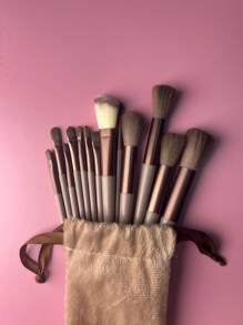 19 Pieces Of Makeup Brush Set (With Drawcord Storage Bag), Including 4 Pieces Of Makeup Powder Puff, Makeup Sponge, Rouge Brush, Foundation Make-Up Brush, Eye Shadow Brush, Contour Brush, Eye Makeup Brush, Soft Hair Makeup Brush, Rouge Brush, Professional Makeup Brush Set, Women's Makeup Brush Set