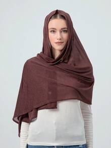 1条女士纯色褶皱休闲围巾，弹力透气针织小长围巾，可作头巾、披肩，保暖防晒，适合搭配连衣裙