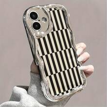 Funda para teléfono 1 pieza Una elegante funda para teléfono con un diseño ondulado galvanizado y una cadena colgante de perlas, que ofrece protección integral contra caídas y golpes. Este accesorio es compatible con los modelos 11 a 16 de las series Pro y Pro Plus - Colores mixtos 1 - Ver 3