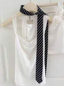 1条黑白条纹围巾，时尚发带，条纹围巾腰带，长款窄腰带，适合休闲、周末郊游、约会、校园等各种场合，时尚多功能配饰，也可用于圣诞装饰