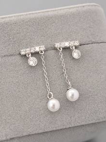 1 对复古 S925 纯银方晶锆石和珍珠吊坠耳钉，精致女士珠宝配饰，是送给朋友、周年纪念、生日的理想礼物
