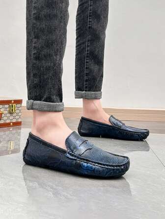 2025 Neue atmungsaktive Loafers Slip-On Lässig Fahrschuhe für Herren, rutschfest & geruchshemmend Kunstleder Gummisohle (Bitte eine Nummer größer bestellen für größere Füße)
