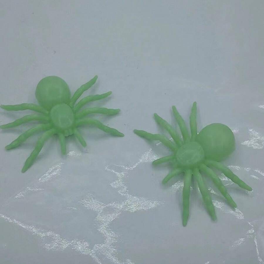 1pc Halloween Decoration Glow-In-The-Dark Green Spider, Horror Design Prop For Halloween Party, Haunted House - Multicolor - View 1