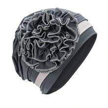 Awegeo 女士纯色裹身式头巾，带有褶边和花卉装饰 - 弹性透气头饰，休闲优雅，安全贴合防滑设计，可调节柔软面料，适合日常造型