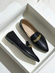 2025 New Arrival Black Loafers For Women, English Style Flat Pointed Toe Slip-On Shoes, Metal Chain Decor, Versatile Casual Thick Sole Thin Penny Loafers - Black - View 3