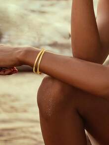 1 件不锈钢简约双条纹空心手镯，可调节，男女适用（轻微划痕） - 不銹鋼手鐲 - 查看 8