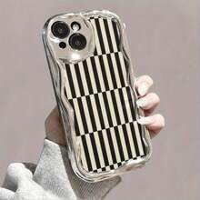 Funda para teléfono 1 pieza Una elegante funda para teléfono con un diseño ondulado galvanizado y una cadena colgante de perlas, que ofrece protección integral contra caídas y golpes. Este accesorio es compatible con los modelos 11 a 16 de las series Pro y Pro Plus - Colores mixtos 1 - Ver 1