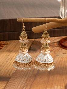 1對女性復古歐式合金材質3層鈴鐺流蘇耳環，日常佩戴