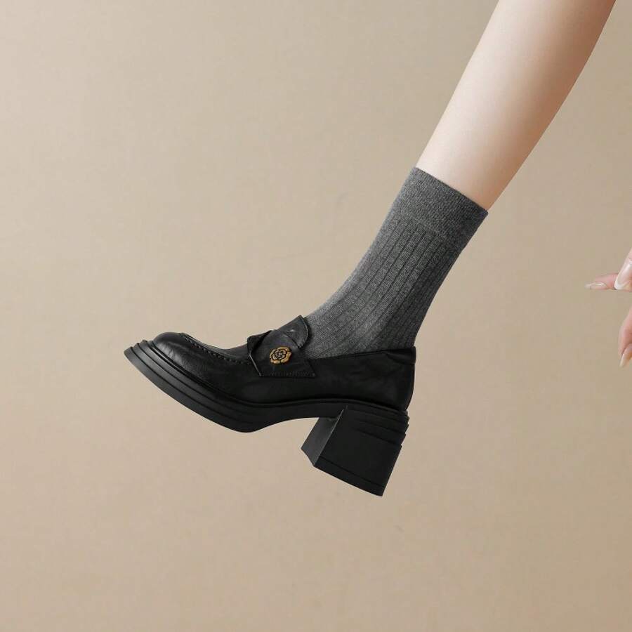 Women Loafers Shoes - Black - View 1