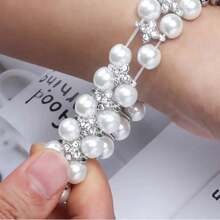 1 pulseira de pérola compatível com 38 mm 40 mm 41 mm 42 mm 44 mm 45 mm 46 mm 49 mm Pulseira de moda feminina adequada para UltraS10/9/8/7/6/5/4/3/2/1 Pulseira inteligente (excluindo relógio), o melhor presente para namoradas e amigos
