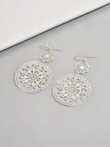 1 对女士复古镂空花卉图案环形耳环，适合日常佩戴和度假 - 白色 - 查看 3