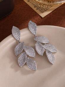 rakol 2 件优雅立方氧化锆不对称叶形耳钉，适合女士日常佩戴 - 款式4 - 查看 13