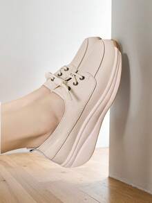 Sepatu Sneakers Kasual Sol Tebal Baru untuk Wanita, Model Low Top Bertali, Ringan, Nyaman, Serbaguna, Anti Selip, Tahan Lama, Musim Semi dan Gugur - Krem - View 3