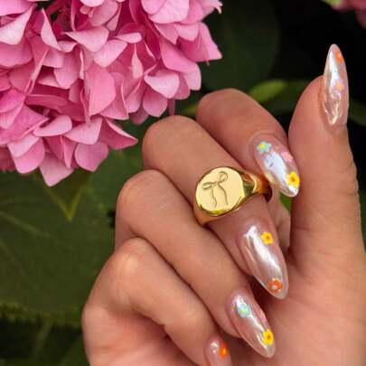 1pc 18k Gold Plated Titanium Steel Sweet Style Printed & Carved Bowknot Ring, European & American Style Gift