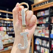 1个闪亮水钻字母钥匙扣，26个字母闪亮汽车钥匙圈挂件，个性化钥匙扣，女士包包挂件，圣诞礼物，情人节礼物，包包挂件，汽车配件，送给老师、朋友、姐妹的礼物创意