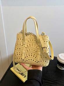 夏季镂空设计女士手提包，高端小众图案装饰单肩包，休闲百搭可调节肩带设计斜挎包，开放式多功能简约轻便收纳单肩包