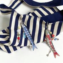1 pieza Llavero de pez hecho a mano, encantos de bolso de océano, llaveros de océano, llaveros de señuelo de pesca artificial, encantos de peces con cuentas, regalos para pescadores, accesorios escolares y de automóvil, gótico lindo Y2k