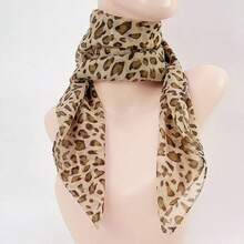 1pc Chiffon Floral Print Scarf, Thin Square Scarf, Casual Versatile Fashion Elegant Neckscarf For Professional Women, Spring/Autumn For Dress