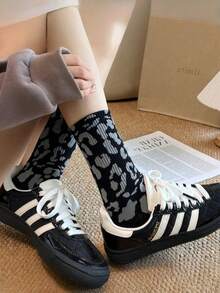 1 Pair Leopard Print Socks, Women's Mid-Calf Socks, Brown Leopard Print Pile Socks, Grey Long Socks, Sporty Socks, Women's Matching German Training Shoes - Multicolor - View 7