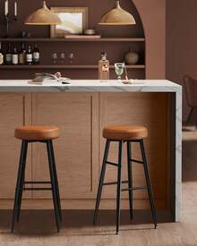 EKHO Collezione - Sgabelli Cucina, Set da 2 Sgabelli Alti da Bar, Sedie Cucina, Rivestimento con Cucitura, Altezza 76,2 cm, Sala da Pranzo, Facile da Marrone Caramello - Castano - Visualizzare 2