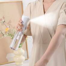 1 pièce Flacon vaporisateur de nettoyage pour le maquillage, flacon vaporisateur, accessoires de voyage, décoration de la salle de séjour, de la chambre familiale, de la salle de bain. Mariage, fête, anniversaire, cadeau pour maman, papa, ami. Avec couvercle, parfum rechargeables, huiles essentielles. Rentrée des classes