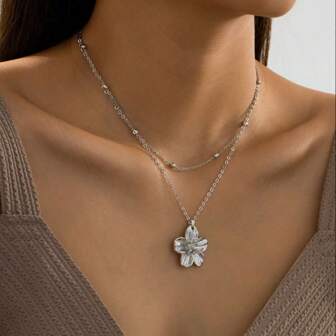 1pc Silver Flower Pendant 5-Petal Necklace For Women, Wedding Gift (Random Number Of Beads On The First Layer)
