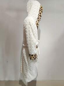 1pc Hooded Robe, Leopard Trim, Fluffy & Soft Bathrobe For Bathroom, Bedroom, Living Room, Pool, All Seasons - White - View 7