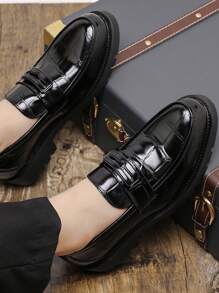 Men's Leather Shoes, British Style, Thick Sole Height Increase, Embossed Loafers, Casual Business Formal Moccasins, Men's Footwear
