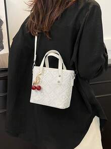 新中式刺绣女包，2025新款时尚托特包水桶包，高端春夏百搭单肩包，带随机图案吊坠 - 米色 - 查看 3