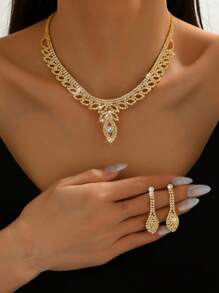 1 Stück Halskette + 1 Paar Ohrringe + 1 Stück Armband + 5 Stücke Ringe, Damen Schmuckset, sexy & elegant, geeignet für den täglichen Gebrauch, Hochzeitskleid Accessoires, Abschlussfeier, Fotoshootings, Musikfestivals, Halloween und andere Feierlichkeiten