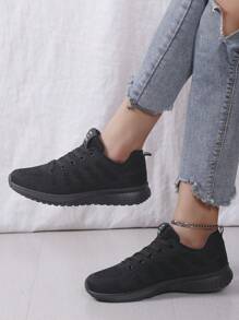 女士透气网眼运动鞋，前部系带，柔软弹性鞋底，适合户外跑步 - 黑色 - 查看 3