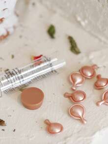 Elizabeth Arden [Mini] Retinol + HPR Ceramide Capsules Rapid Skin Renewing Serum 3.2ml / 7-Piece / Visibly Reduces Wrinkles In 7 Days1 Without Irritation2 And Leaves Skin With Improved Texture And Tone. Gentle Formula Can Be Used Day And Night. Our Retinol Capsules Are Sealed To Keep Light & Air Out To Ensure This Is The Freshest, Most Potent Form Of Retinol Without A Prescription. - Pink 3.2ml/7-piece - View 4