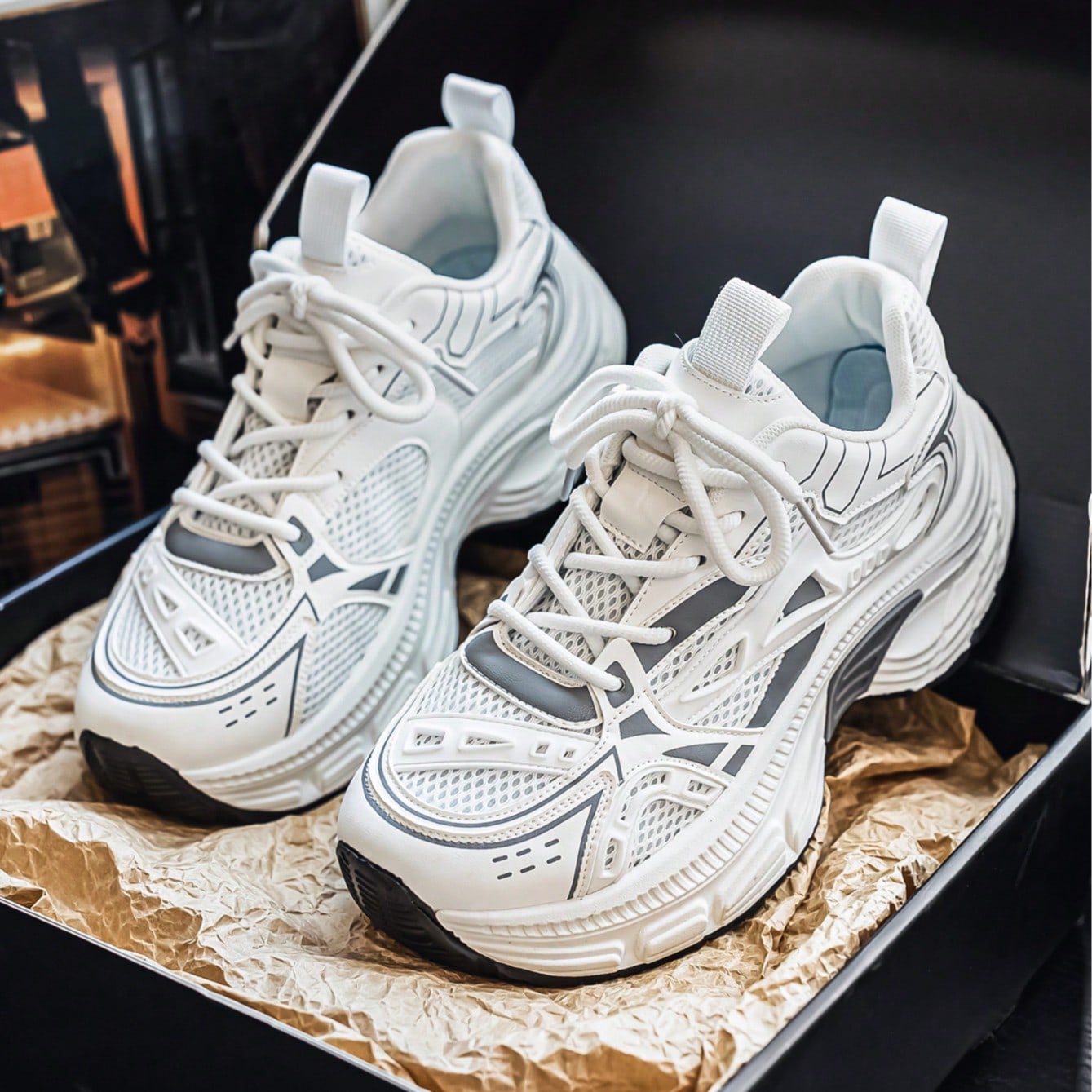 Nuevos tenis casuales de diseño de suela baja para hombre, zapatillas deportivas de suela gruesa y versátiles de media cima, zapatos de viaje al air
