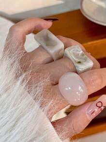 4pcs Retro Fresh Resin Rings For Women, Suitable For Autumn/Winter