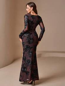 Đầm nữ in hoa ngẫu nhiên, cổ tròn, vai nhún eo, dáng ôm thanh lịch, thích hợp cho kỳ nghỉ xuân. - Cà phê - Xem 2