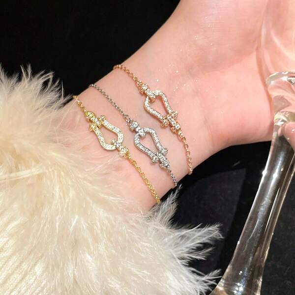 1 pieza Pulsera de acero inoxidable con cierre de herradura de circonita y colgante de cobre, accesorio de joyería de diseño único y de alta gama adecuado para viajes, citas, fiestas, verano, joyería occidental, accesorios de playa, baile, verano, joyería, accesorios