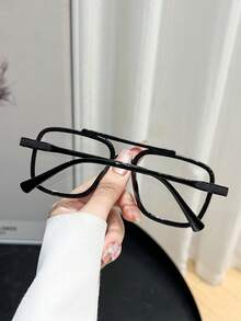 1 副男女通用矩形镜框时尚无度数眼镜，适合日常办公、学习、阅读、聚会、度假、摄影等场合 - 駭平 - 查看 4