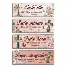 Putuo Decor 2D Flat 4pcs Spanish Religion Wooden Sign Wall Sticker, Cada Día Dios Piensa En Ti, Wall Art Decor For Home Living Room Church, Gift For Birthdays, Weddings, Anniversaries, Christmas, Thanksgiving