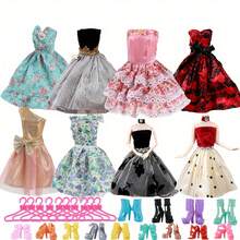 25件套时尚娃娃服装及配饰套装，包括2件婚纱、3条迷你裙、10双鞋子和10个衣架 - 适合11.5英寸娃娃，适合3-6岁女孩，可用于角色扮演游戏、节日和圣诞节礼物 - 彩色 - 查看 3