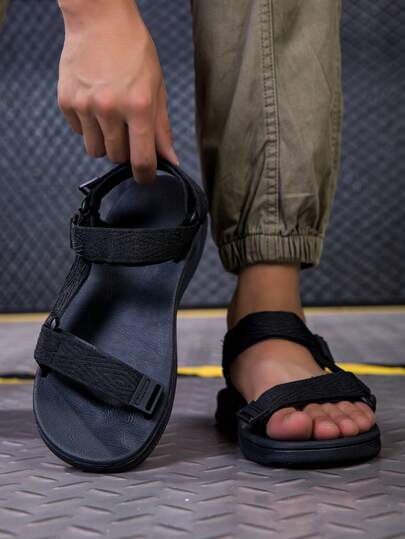 Herrskor med öppen tå och andningsbar passform, bekväma och halkfria vardagsskor lämpliga för vandring och vandring utomhus, vår/sommar