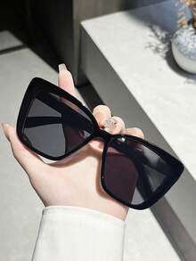 1 par de gafas de moda con forma de ojo de gato cuadrado para mujer, adecuadas para actividades al aire libre, viajes, estilo deportivo, conducir, playa, festival de música electrónica, atuendos, ambiente de vacaciones, salidas familiares, golf, senderismo - Negro y gris - Ver 3