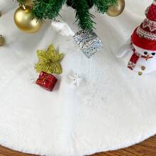48 英寸毛毛圣诞树裙毛绒人造毛皮圣诞树裙，适合万圣节/秋收、感恩节/圣诞节的圣诞装饰。 - 白色 - 查看 4
