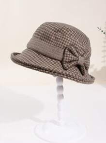 1pc Warm Plaid Bucket Hat, Fashionable Ear-Warming Beret Hat For Women, Ideal Outdoor Accessory, Suitable For All Seasons, Includes Drawstring For Adjustable Size Valentine's Day