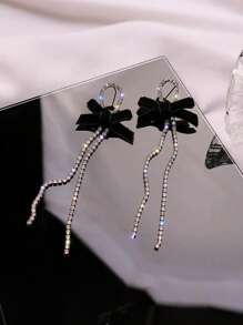 2入組黑色蝴蝶結假珍珠吊墜耳環,奢華的鑽石鏈流蘇耳環,長款時尚優雅的掛墜,適合女性日常穿著、派對、禮物和節日場合,屬於新款珠寶收藏中的產品 - 黑色 - 查看 15