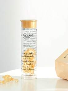 Elizabeth Arden 伊莉莎白雅頓 [迷你尺寸] 進階賽洛美膠囊日常青春修復精華液 3.2ml / 7 顆 / 輕盈滋潤油基精華液 / 密封包裝，防止光線與空氣接觸，最大化效能與新鮮度 / 單次用量精華液有助於維持健康年輕肌膚並改善可見老化跡象 / 包含三重抗老功效，使肌膚明顯更緊緻、更光滑且更健康 - Golden 3.2ml/7-Piece - 查看 3