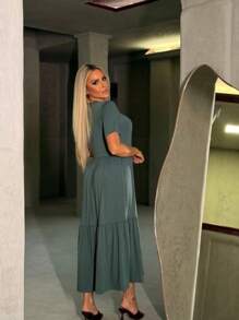 Vestido Midi Feminino Básico de Manga Curta Confortável, Estiloso e Versátil